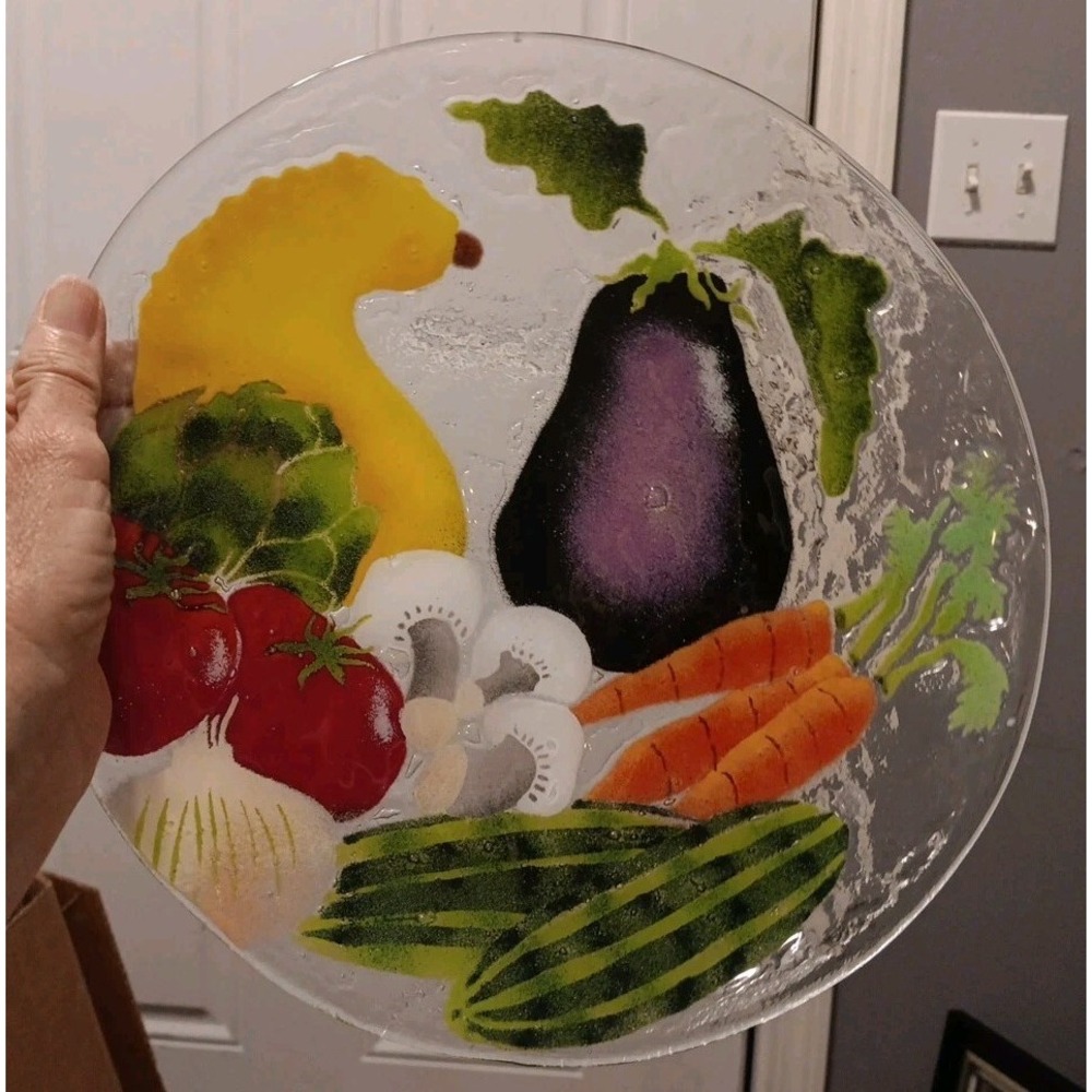 Artisan Signed Genesis Handpainted Vegetables On A Glass Plate No Chips Or Crack